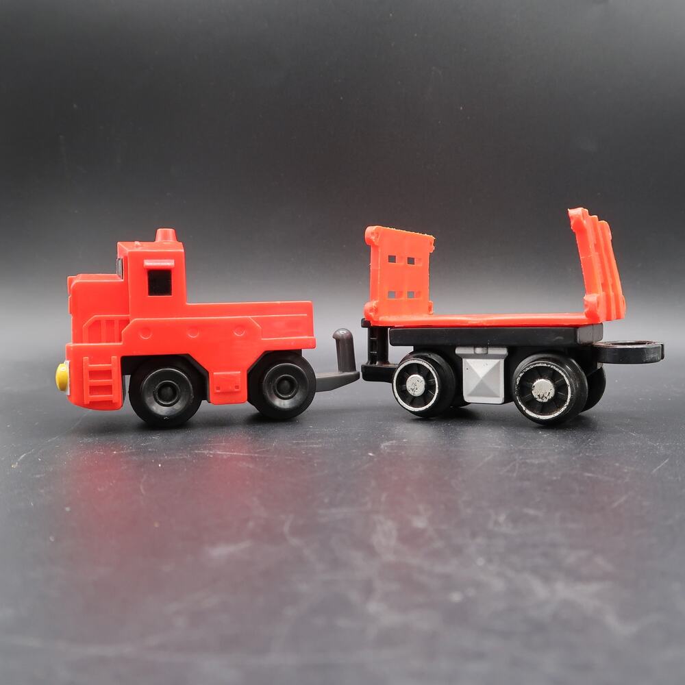 Fisher Price Mattel Geotrax Push Along Train Cars Set of 2 Red 2004 Vintage